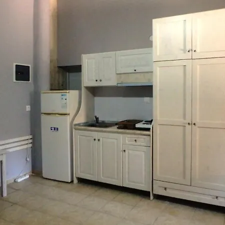 Apartment Bay