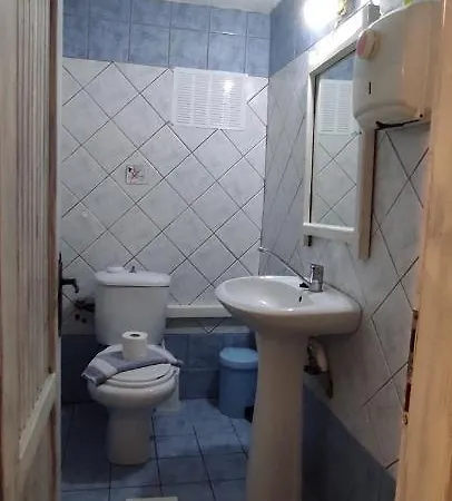 Bay * Πευκάρι