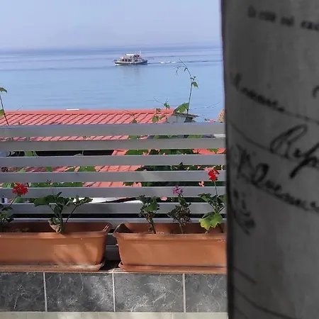 Διαμέρισμα Bay *