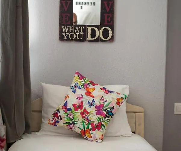 Apartment Bay Pefkari