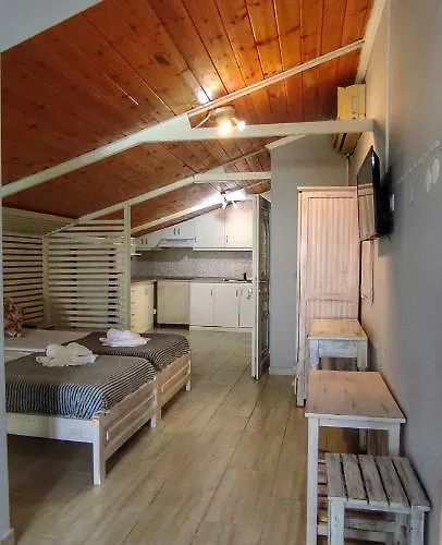 Apartment Bay Pefkari