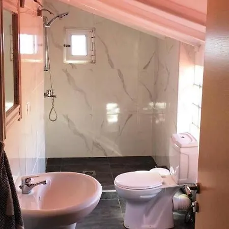 Apartment Bay *