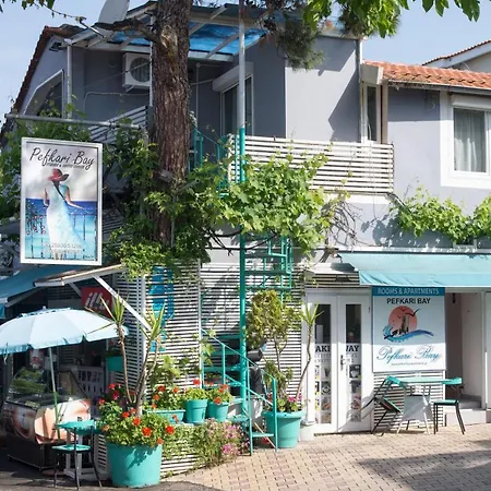 Bay Apartamento Pefkari